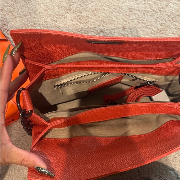 Viola Castellani Red Chain Shoulder Bag - Picture 2 of 4